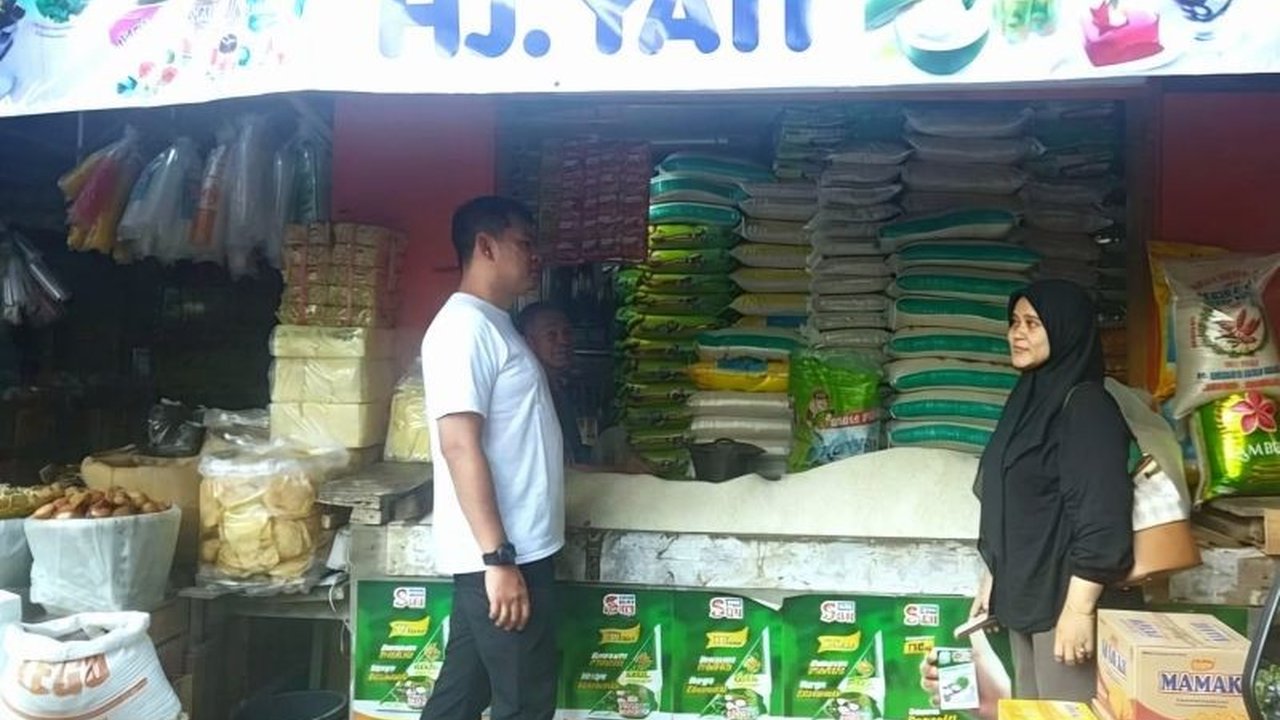 Perum Bulog Kanwil Lampung berhasil menyalurkan 21.655.540 kilogram beras bantuan pangan Lampung kepada jutaan penerima manfaat, ditargetkan tuntas Juni 2026 untuk memperkuat daya beli masyarakat.