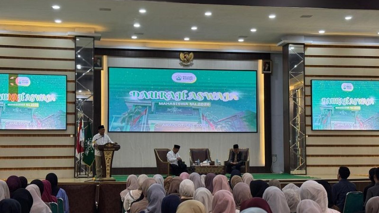 Ratusan mahasantri penerima beasiswa PWNU Jawa Timur antusias mengikuti Daurah Aswaja 2026 di Surabaya, diharapkan menjadi pemimpin Indonesia 2045 dan agen perubahan di kampus.