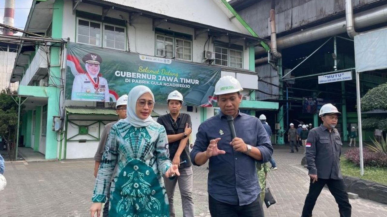 Komisi VI DPR RI mendesak pabrik gula untuk mengoptimalkan penyerapan tebu petani, mendukung industri gula dalam negeri, dan mempercepat terwujudnya swasembada gula nasional yang berkelanjutan.