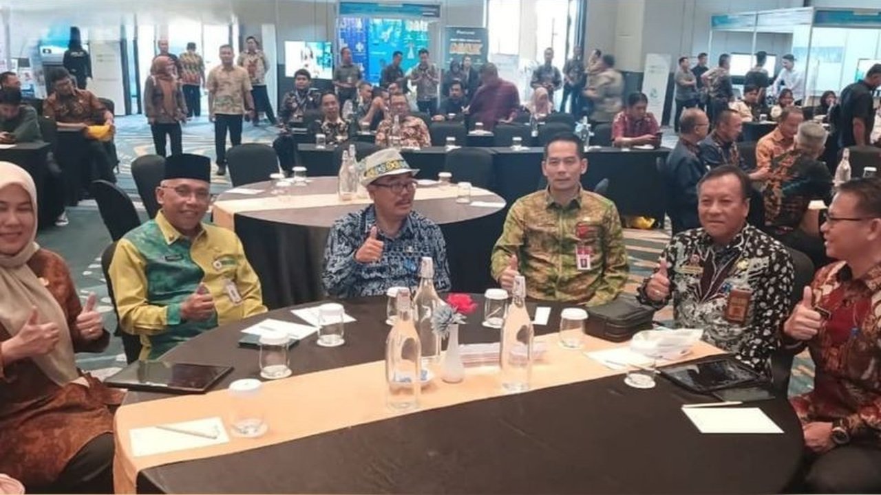 Pemerintah Kota Singkawang terus berupaya meningkatkan kualitas layanan air bersih bagi warganya, fokus pada penurunan kehilangan air dan perluasan jaringan demi akses merata dan berkelanjutan.