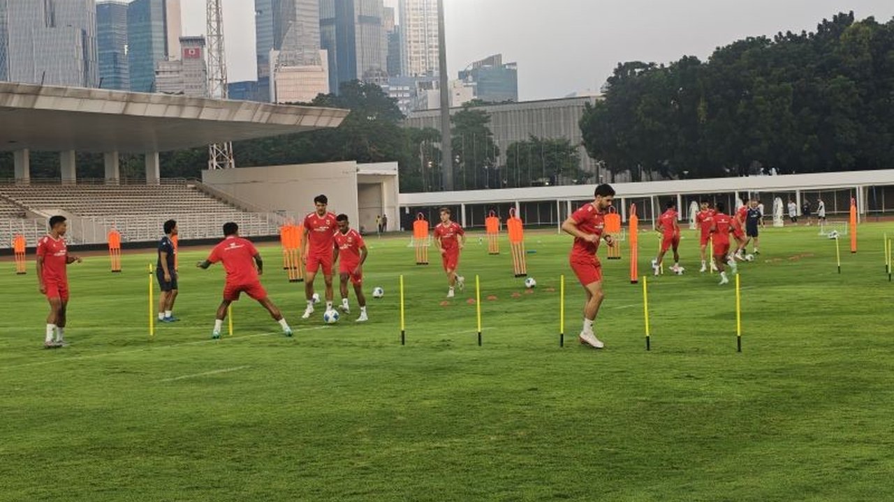 Timnas Indonesia terus menggeber persiapan jelang laga FIFA Match Day kontra Mozambik. Namun, bek andalan Justin Hubner harus menepi karena cedera dan menjalani pemulihan.