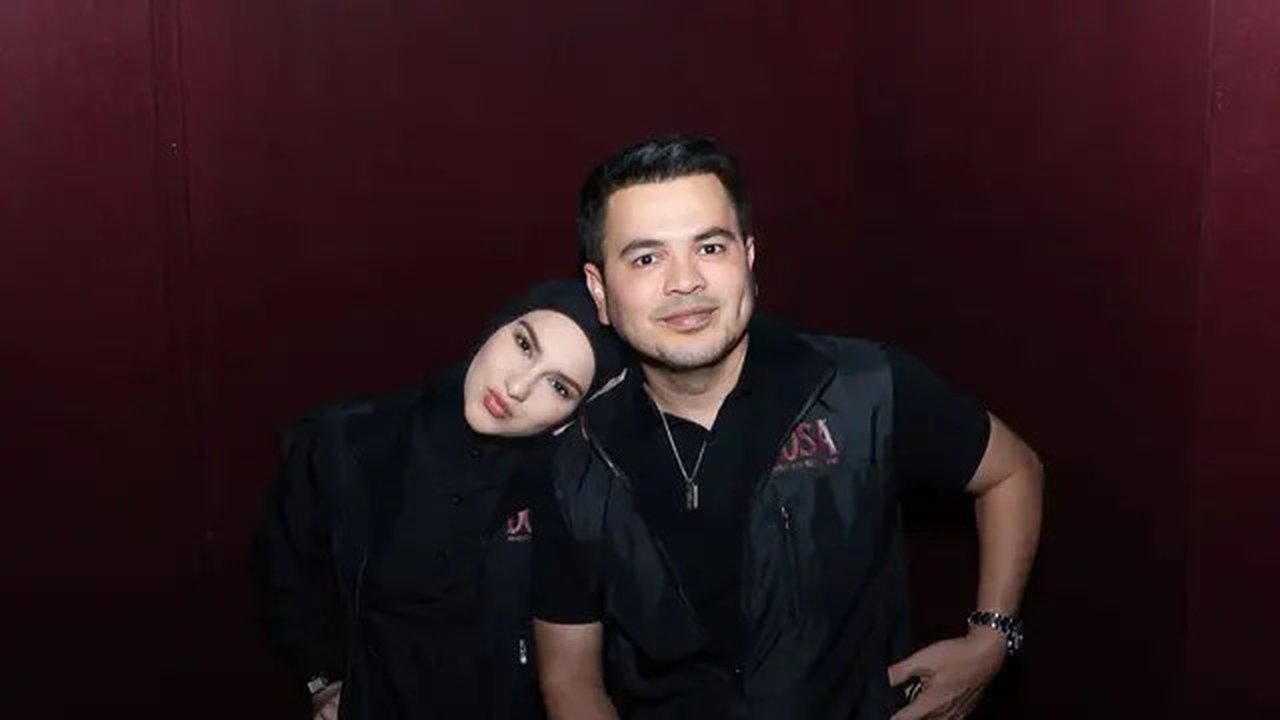 Jadi produser eksekutif film Dosa: Penebusan atau Pengampunan, tantangan baru bagi Irish Bella. Nyonya Haldy Sabri merasa bagai pemimpin orkestra. (Foto: Dok. Instagram @_irishbella_)