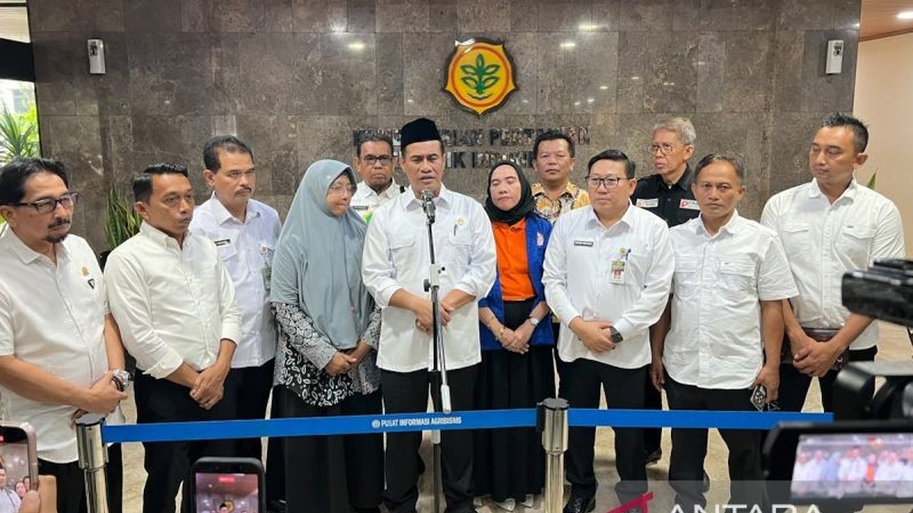 Bapanas dan Mentan kumpulkan peternak ayam petelur nasional bahas stabilisasi harga telur di tingkat produsen. Langkah strategis disiapkan untuk ketersediaan pangan dan kesejahteraan peternak.
