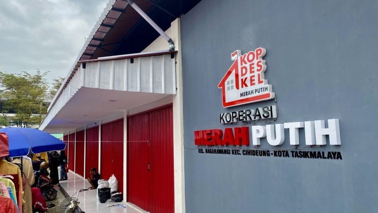 Ekonom CORE Indonesia menyoroti pentingnya Kopdes Merah Putih penuhi sejumlah syarat krusial agar dapat berperan optimal sebagai pemasok Program Makan Bergizi Gratis (MBG) secara berkelanjutan.
