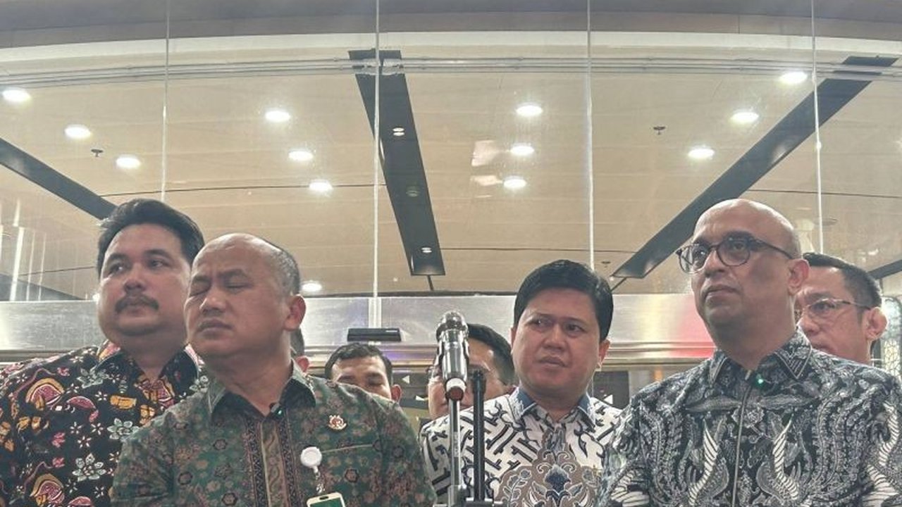 Kejaksaan Agung (Kejagung) akan memeriksa mantan Wakil Kepala BGN Sony Sonjaya untuk mengkonfirmasi permohonan Justice Collaborator-nya dalam kasus korupsi Program Makan Bergizi Gratis. Akankah pengajuan ini membuka tabir nama-nama besar?
