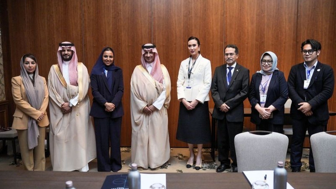 Indonesia dan Arab Saudi sepakat memperdalam Kemitraan Pariwisata bilateral, membahas peningkatan arus pengunjung serta pengembangan destinasi baru, dalam pertemuan penting di Toledo, Spanyol, pada 11 Juni 2026.