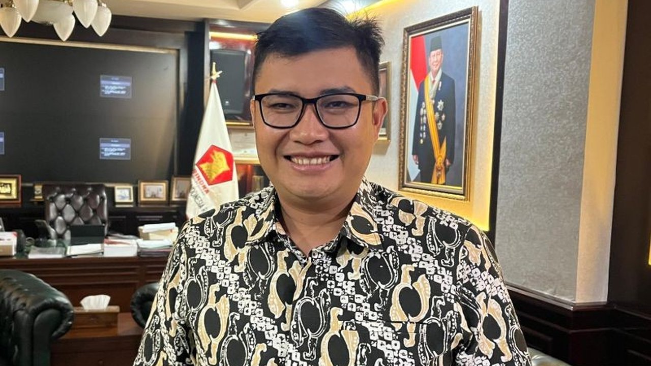 Ketua DPRD Kabupaten Bogor Sastra Winara menyerukan masyarakat untuk tetap tenang dan tidak terprovokasi menyikapi aksi mahasiswa Jakarta, menekankan pentingnya menjaga kondusivitas wilayah.