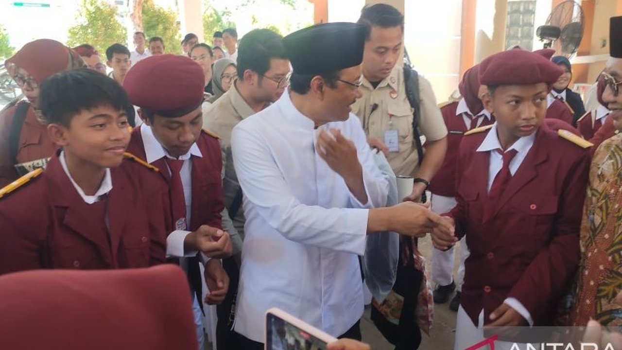 Pemerintah Kabupaten Sampang resmi membuka pendaftaran bagi calon siswa Sekolah Rakyat (SR) untuk tahun ajaran 2026-2027, menandai langkah penting dalam pemerataan pendidikan di Madura.