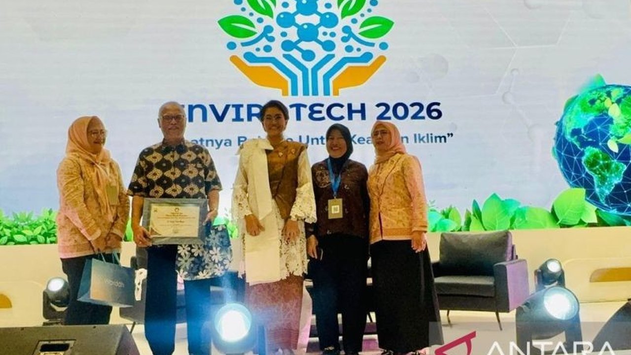 Dharma Wanita Persatuan Kementerian Lingkungan Hidup/Badan Pengendalian Lingkungan Hidup (DWP KLH/BPLH) menyoroti peran perempuan sebagai motor penggerak utama dalam mendorong perubahan perilaku masyarakat menuju lingkungan berkelanjutan, mengingat pengar