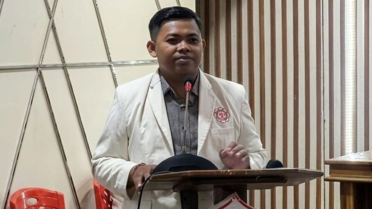 Organisasi mahasiswa Hindu, Kesatuan Mahasiswa Hindu Dharma Indonesia (KMHDI), menyerukan masyarakat untuk tetap menjaga situasi kondusif nasional menyikapi penyesuaian harga Pertamax. Apa alasannya?