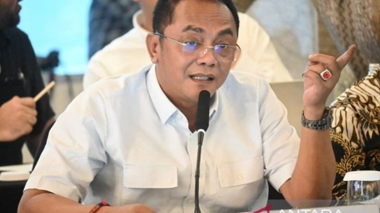 Anggota DPR RI menyoroti krusialnya pasokan BBM dan batu bara untuk pembangkit listrik guna memastikan Ketahanan Energi Nasional dan keandalan listrik bagi masyarakat serta industri.