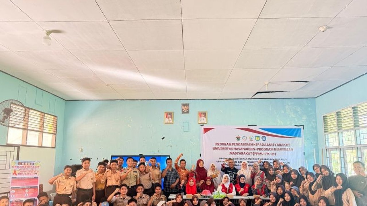 Fakultas Keperawatan Unhas menginisiasi Program Gesit di SMAN 8 Selayar, edukasi komprehensif untuk remaja dalam upaya Pencegahan HIV, meningkatkan pengetahuan dan mengubah perilaku berisiko.