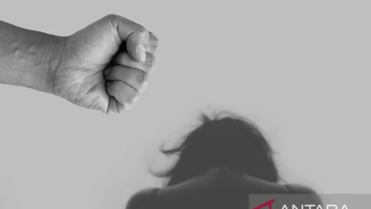 Kasus dugaan Kekerasan Dalam Rumah Tangga (KDRT) yang melibatkan seorang dosen Universitas Negeri Makassar (UNM) kini sepenuhnya ditangani pihak berwajib, membuat korban mengalami trauma mendalam.