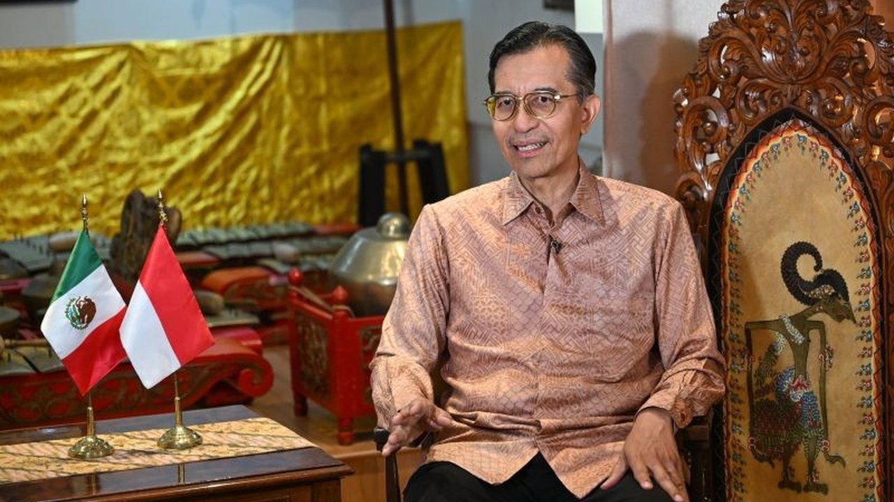 Duta Besar RI untuk Meksiko menyoroti potensi besar untuk meningkatkan hubungan ekonomi Indonesia Meksiko, dengan nilai perdagangan saat ini mencapai USD 4,6 miliar dan surplus signifikan bagi Indonesia. Peluang ini terbuka lebar, menjadikan Meksiko pintu