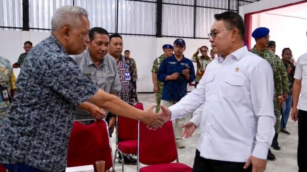 Kantor Staf Presiden (KSP) mendesak percepatan penerbitan Peraturan Presiden (Perpres) untuk Koperasi Desa/Kelurahan Merah Putih, guna segera mengoperasikan ekonomi kerakyatan dan memberikan manfaat nyata bagi masyarakat.