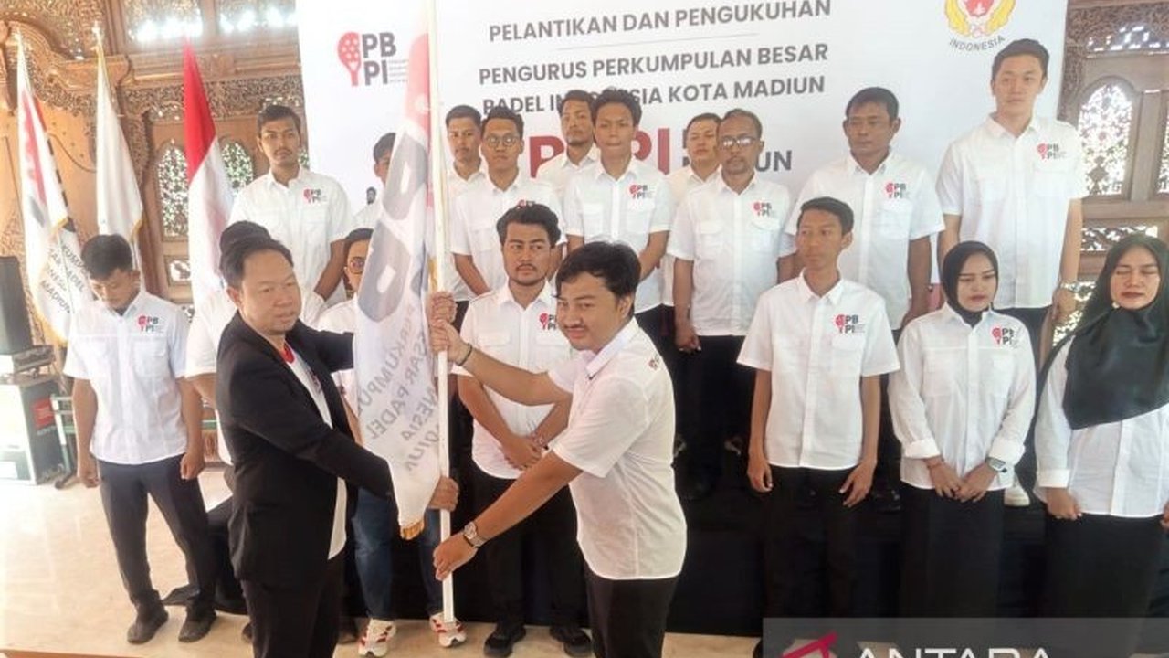 PBPI Kota Madiun meluncurkan program Padel Go to School untuk menjaring bibit atlet muda dari kalangan pelajar SMA. Inisiatif ini diharapkan mempopulerkan padel dan mencetak atlet berprestasi hingga tingkat nasional.