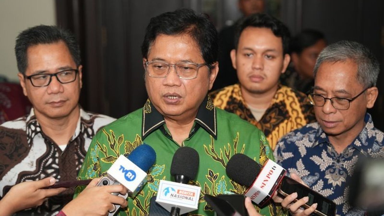 Wakil Menteri Transmigrasi (Wamentrans) Viva Yoga Mauladi berharap Dampak Program TEP Kementrans 2026 tidak hanya di sektor pangan, tetapi juga perkebunan dan maritim, demi percepatan ekonomi di kawasan transmigrasi.