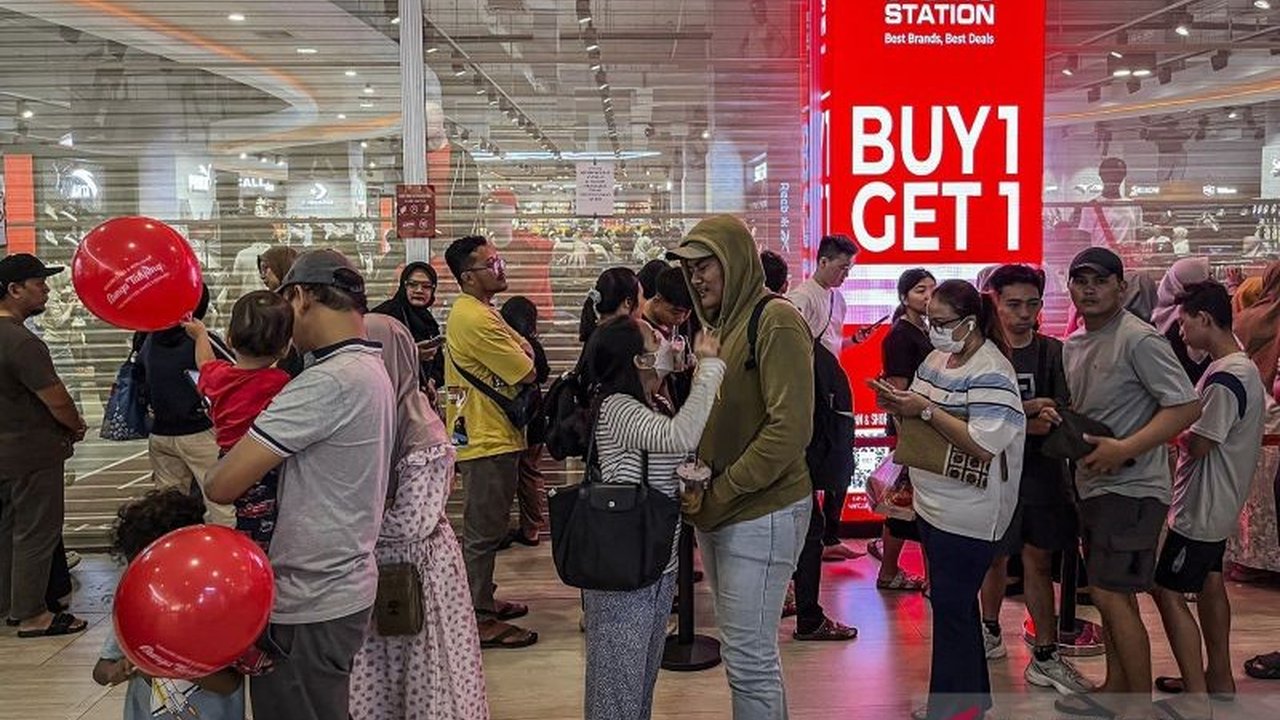 Kementerian Pariwisata (Kemenpar) aktif mendukung pengembangan wisata belanja lokal yang berfokus pada potensi daerah untuk menarik kunjungan wisatawan dan meningkatkan pergerakan domestik.