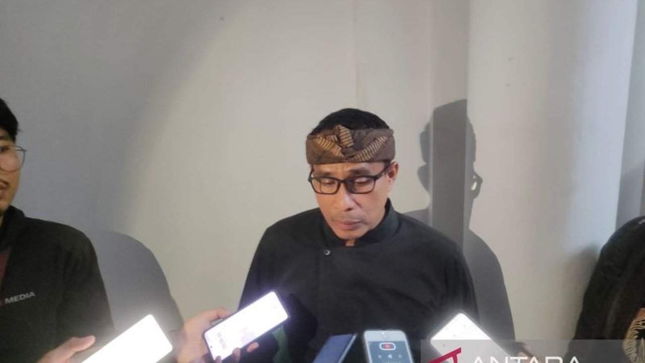 Pengumuman hasil Pemetaan Calon Murid Baru (PCMB) di Jawa Barat terganggu akibat laman SPMB down. Disdik Jabar mengonfirmasi Gangguan Pengumuman PCMB Disdik Jabar ini karena penyesuaian data, memicu keresahan publik.