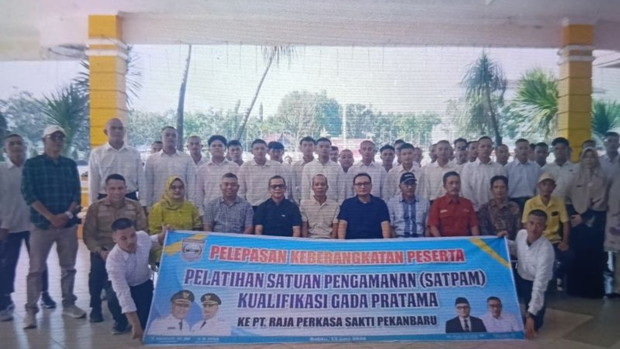 Pemerintah Kabupaten Pasaman Barat mengirim 44 calon satpam untuk mengikuti Pelatihan Satpam Pasaman Barat di Pekanbaru, Riau, demi membuka peluang kerja dan meningkatkan kualitas SDM daerah.