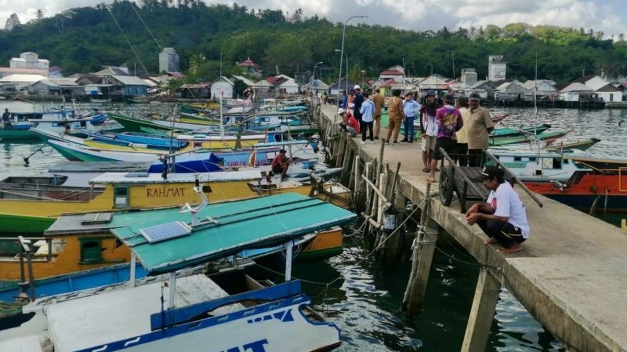 Dinas Kelautan dan Perikanan Kalsel bersama KSOP Kotabaru memfasilitasi pengurusan legalitas kapal nelayan di Kotabaru. Upaya ini memastikan nelayan memperoleh kemudahan dokumen penting.