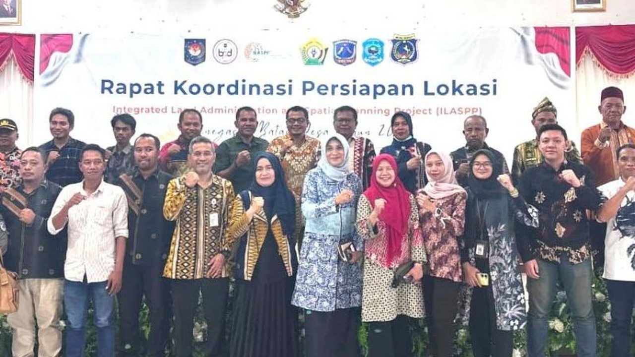 Kementerian Dalam Negeri (Kemendagri) mempercepat program penegasan batas desa di Sulawesi Tenggara, krusial untuk legalitas wilayah dan pemerataan ekonomi desa. Langkah ini sejalan dengan komitmen pemerintah membangun dari desa.