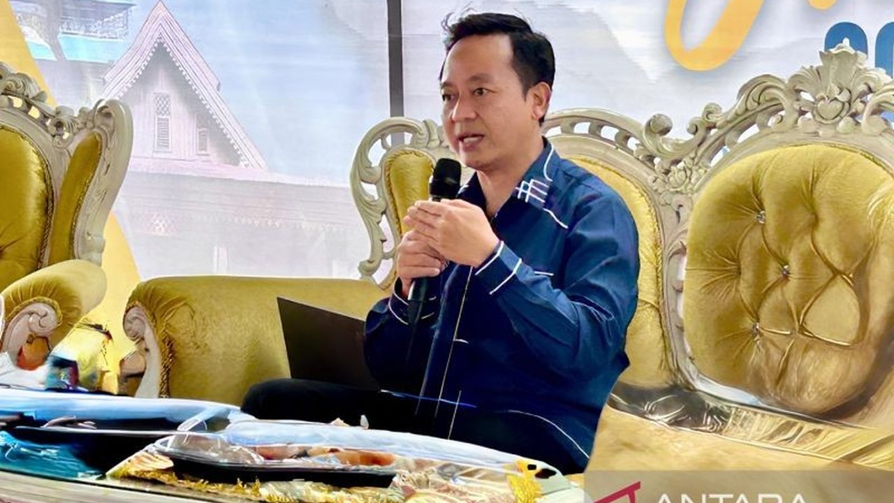 Kepala Kantor Bahasa Gorontalo ingatkan pentingnya budaya baca dan penguatan literasi masyarakat sebagai upaya menekan penyebaran hoaks. Simak peran krusial literasi dalam menyaring informasi di era digital.