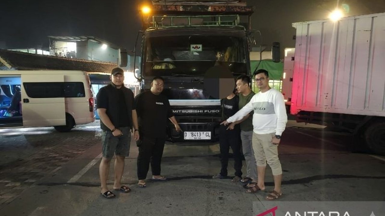 Sopir penabrak tokoh pramuka Herman (71) di Tangerang kini resmi ditetapkan sebagai tersangka. Terungkap motif pelaku melarikan diri dan ancaman hukuman yang menantinya.