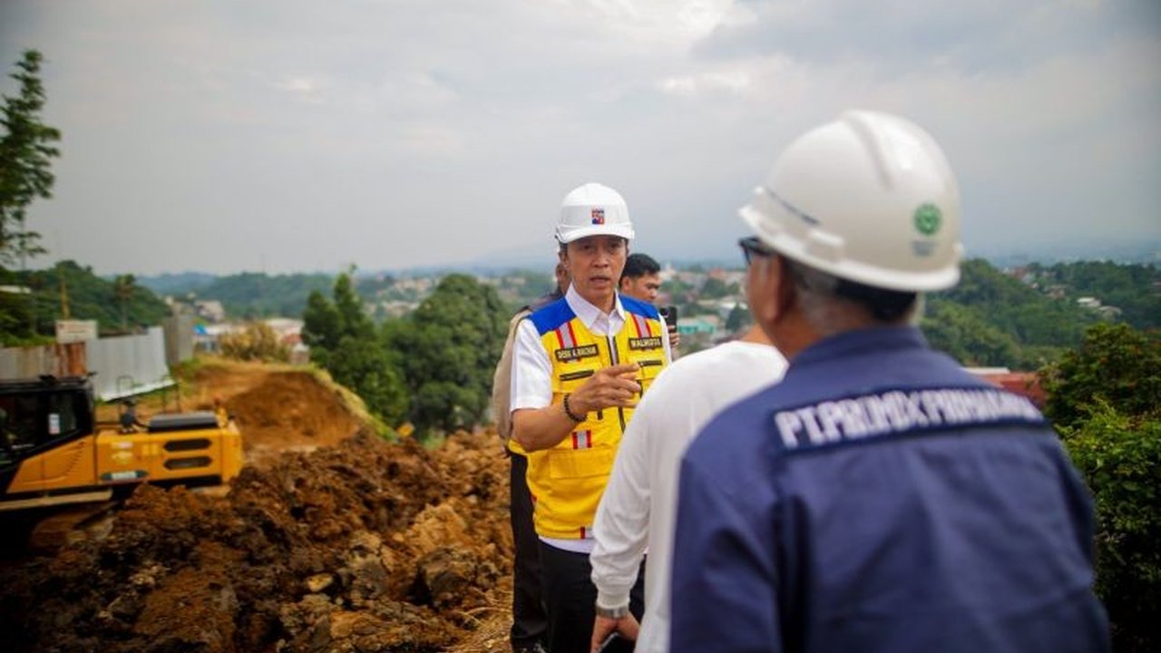 Pembangunan Trase Baru Batutulis di Kota Bogor akan terintegrasi dengan Museum Pajajaran, Leuweung Batutulis, dan Stasiun Batutulis, menciptakan kawasan strategis yang indah dan fungsional.