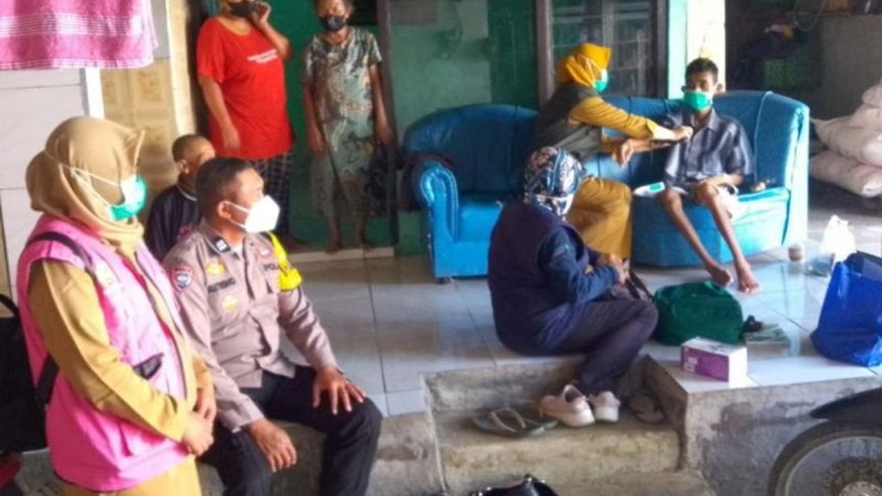 Polda Jateng melalui Bhabinkamtibmas berhasil melacak 1.387 terduga TBC dalam seminggu, menunjukkan peran vital mereka dalam deteksi dini dan edukasi kesehatan masyarakat untuk eliminasi TBC.