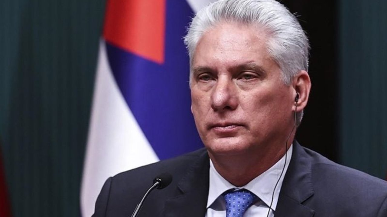Presiden Kuba Miguel Diaz-Canel mengumumkan paket reformasi ekonomi komprehensif untuk merevitalisasi perekonomian negara, mengurangi sentralisasi, dan memberikan otonomi lebih besar, meskipun menghadapi tekanan dari AS.
