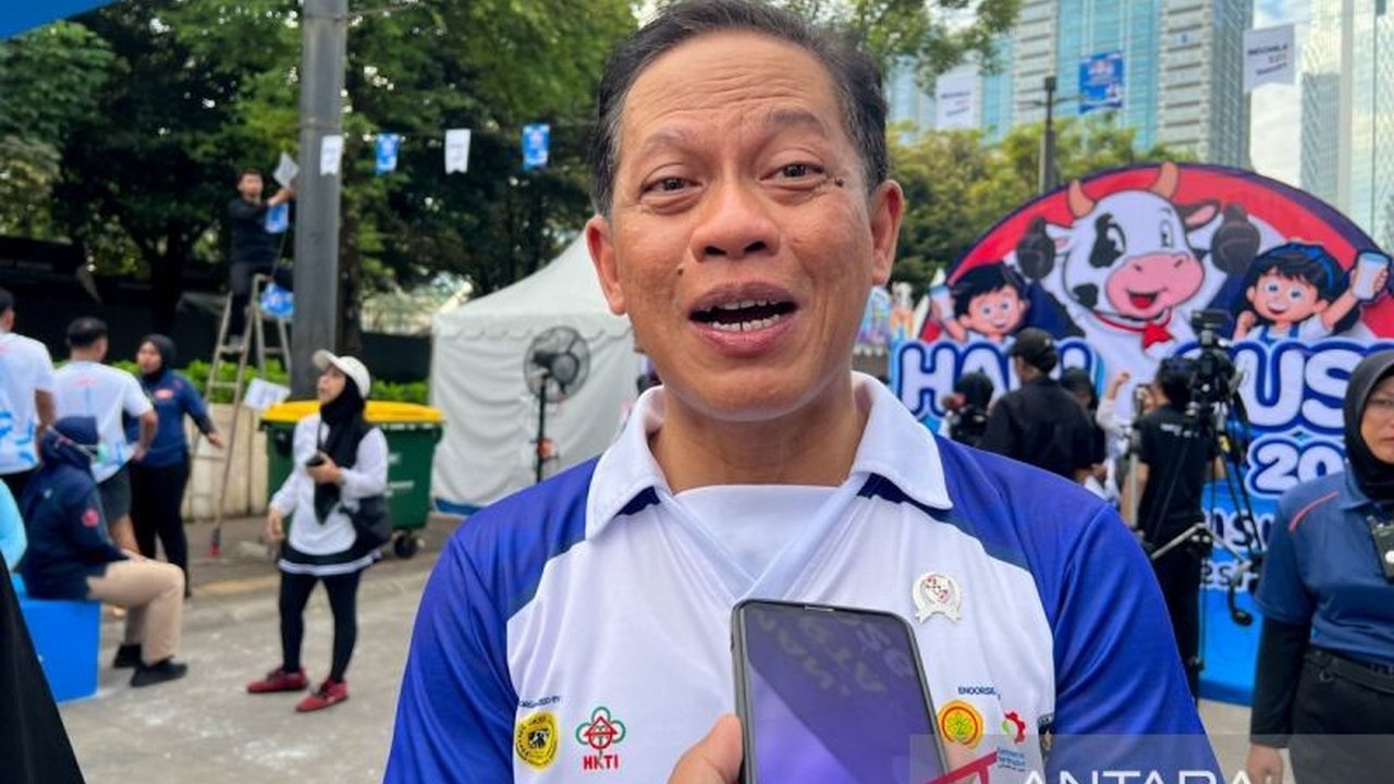 Usulan Penghapusan HET Gula oleh Asosiasi Petani Tebu Rakyat Indonesia (APTRI) masih memerlukan kajian mendalam dari pemerintah. Wakil Menteri Koordinator Bidang Pangan menegaskan pentingnya pembahasan komprehensif demi keseimbangan pasar dan petani.