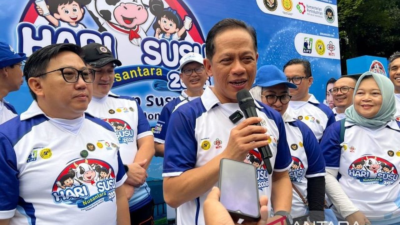Wakil Menteri Koordinator Bidang Pangan Hanif Faisol Nurofiq mendorong penguatan riset sapi tropis. Hal ini dilakukan guna mempercepat kemandirian susu nasional dan mendukung ketahanan pangan berkelanjutan Indonesia.