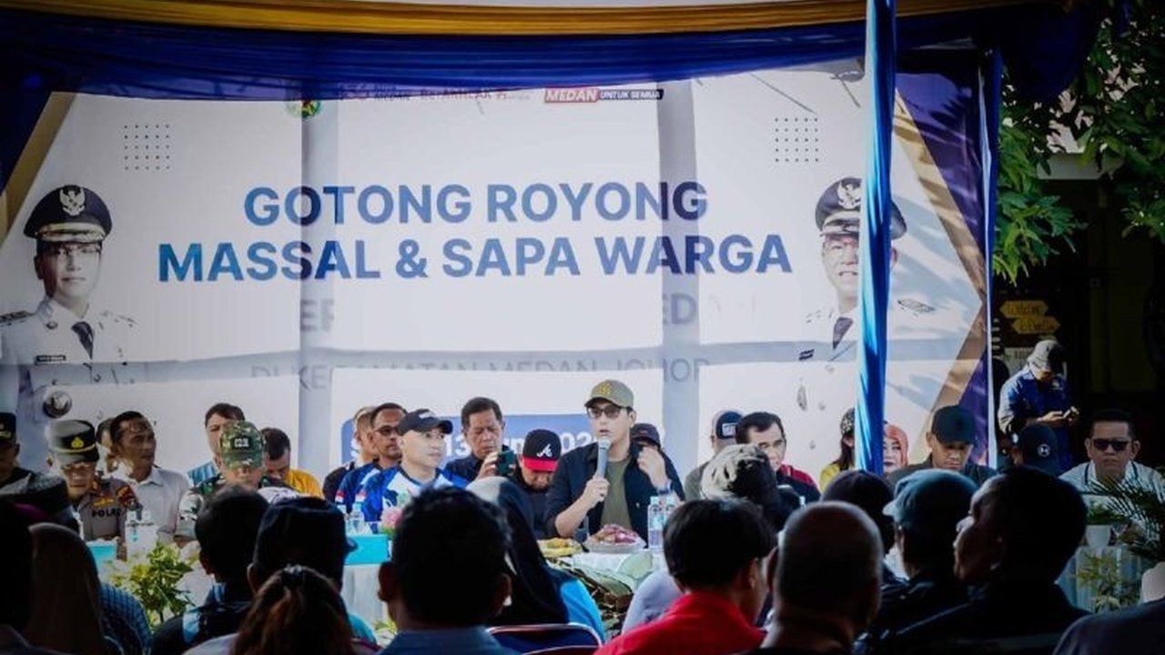 Wali Kota Medan Rico Tri Putra Waas aktif serap aspirasi masyarakat melalui program Aksi Gotong Royong, membawa OPD untuk menindaklanjuti keluhan warga demi pembangunan daerah.