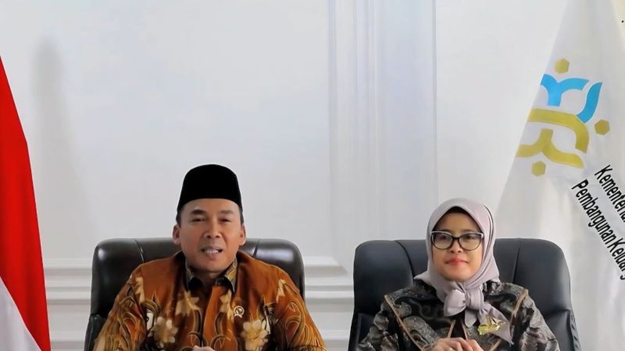 Kementerian Kependudukan dan Pembangunan Keluarga/BKKBN menekankan **bahasa kasih** dan pemahaman karakter sebagai kunci menjaga keharmonisan keluarga di tengah gempuran teknologi dan perubahan gaya hidup modern.