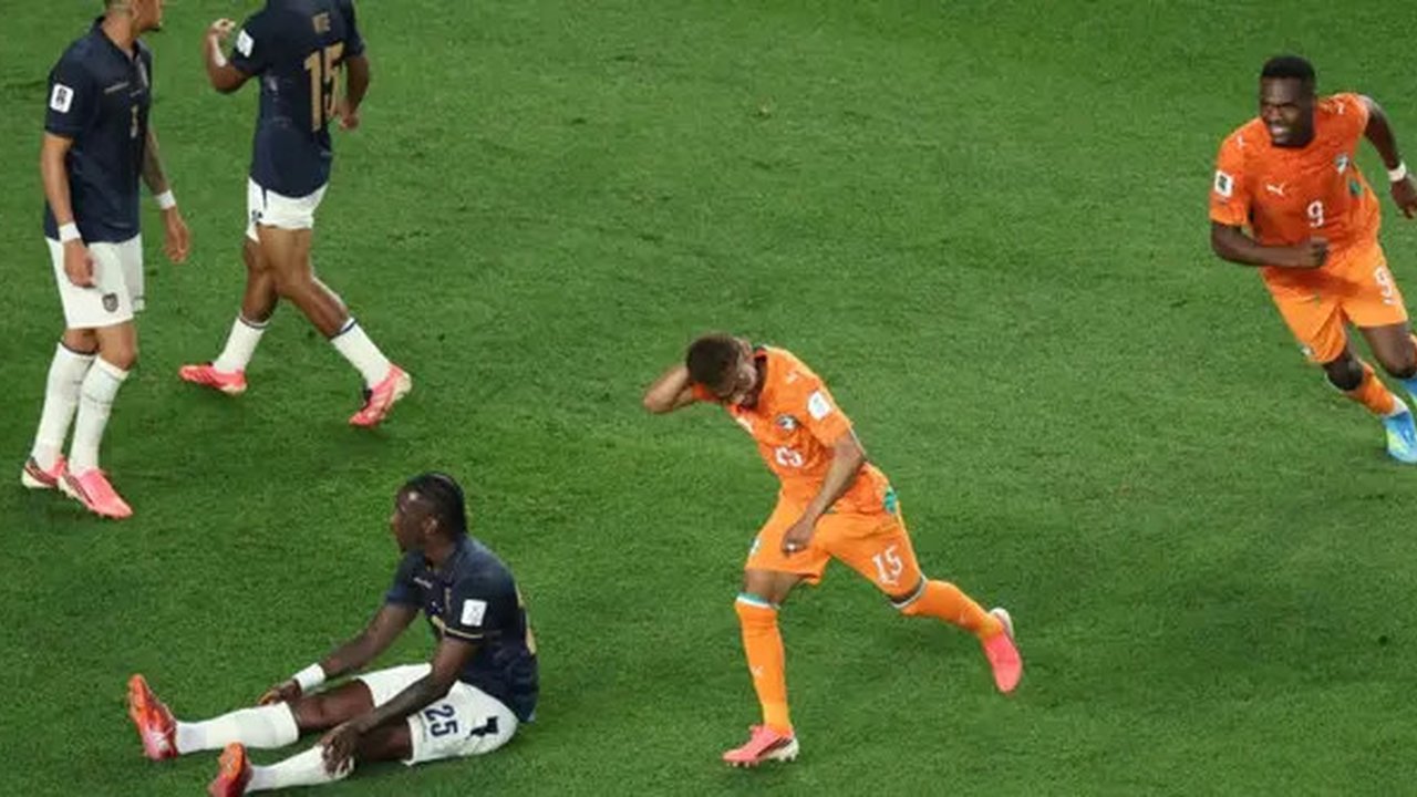 Amad Diallo #15 dari Pantai Gading merayakan gol pertama timnya selama pertandingan Grup E Piala Dunia 2026 antara Pantai Gading dan Ekuador di Stadion Philadelphia pada 14 Juni 2026 di Phila