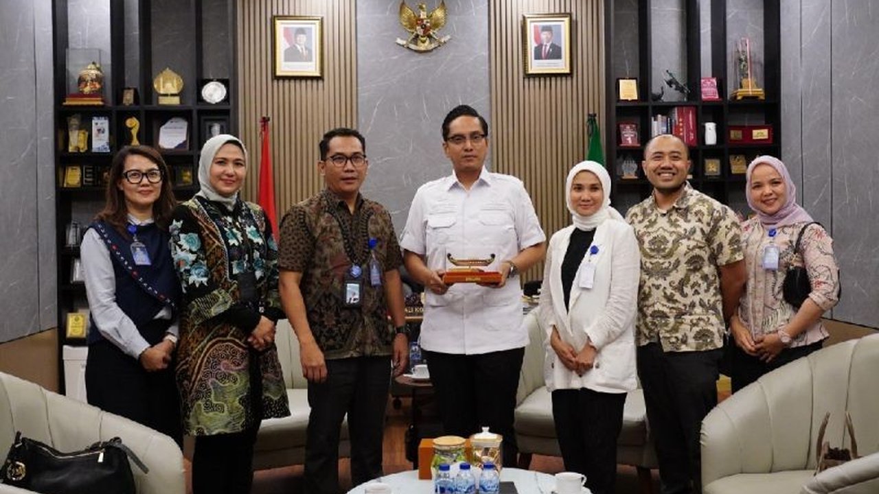 Pemerintah Kota Medan dan Bank BJB resmi menjalin kerja sama strategis untuk program pembiayaan inklusif serta penguatan inovasi digital daerah. Kolaborasi ini diharapkan mendongkrak ekonomi lokal dan memberikan solusi finansial bagi masyarakat Medan mela