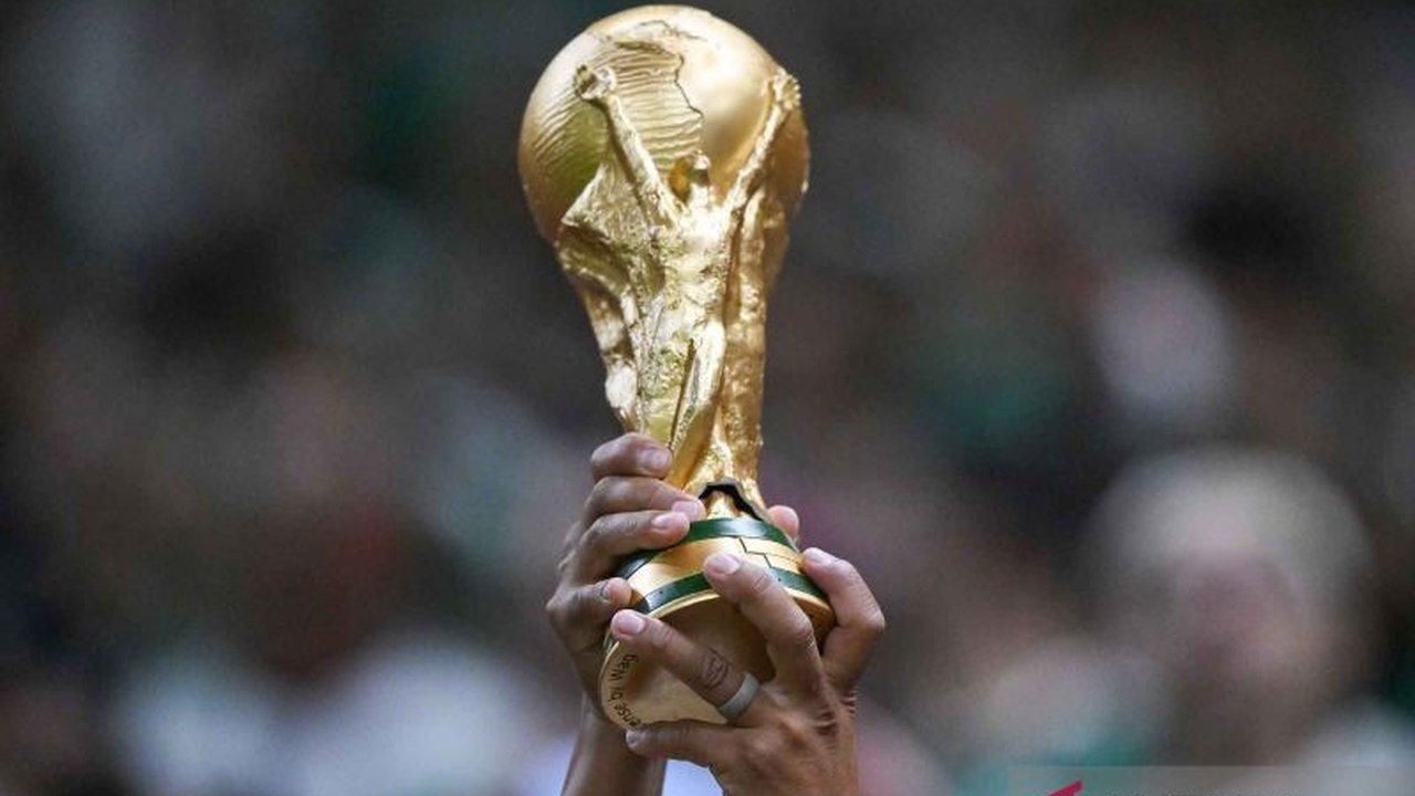 Duel krusial Grup D Piala Dunia 2026 mempertemukan Turki dan Paraguay. Simak detail Susunan Pemain Turki vs Paraguay, termasuk Arda Guler dan Kenan Yildiz yang jadi starter.