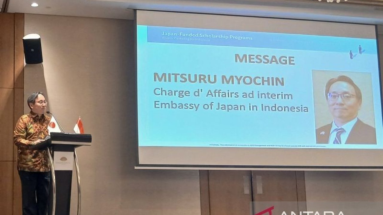 Chargé d’Affaires Kedubes Jepang menyoroti bagaimana program Beasiswa Jepang menjadi jembatan penting untuk mempererat hubungan Indonesia-Jepang serta mendorong pembangunan nasional di berbagai sektor.