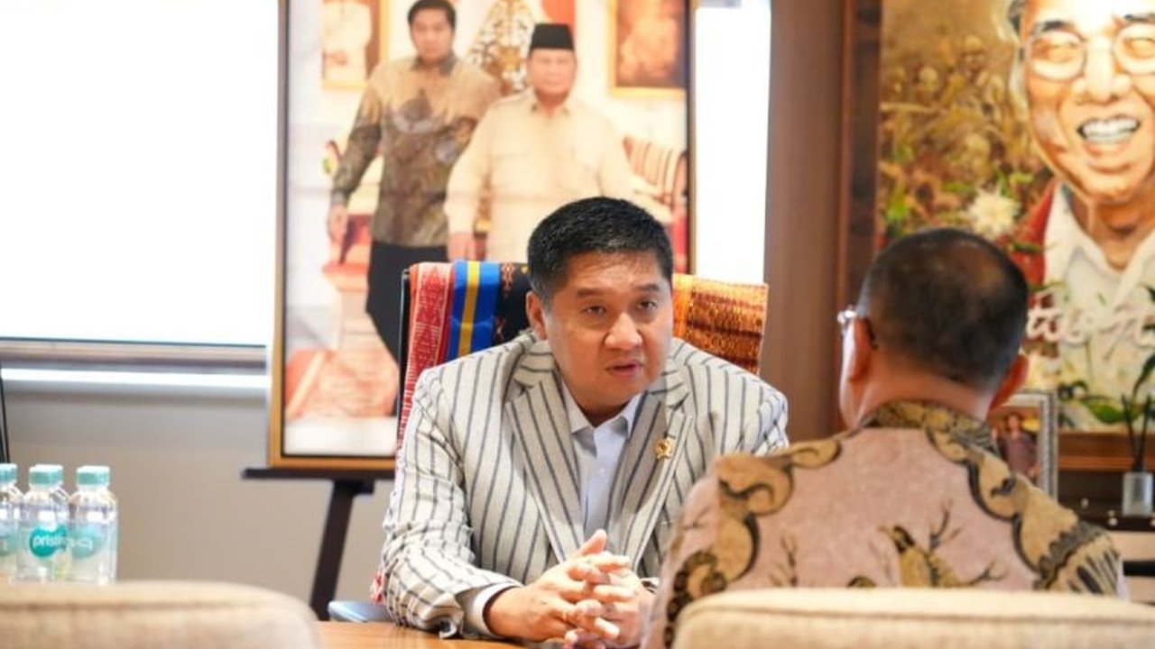 Meskipun BI Rate naik, pemerintah memastikan suku bunga KPR Subsidi tetap 5 persen untuk meringankan beban masyarakat berpenghasilan rendah, menunjukkan komitmen kuat dalam penyediaan perumahan terjangkau.