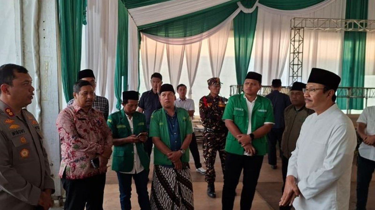 Pengurus Besar Nahdlatul Ulama (PBNU) mengonfirmasi Presiden Prabowo Subianto akan menghadiri penutupan Munas-Konbes NU 2026 di Bangkalan, Madura, yang akan membahas agenda penting menuju Muktamar NU.