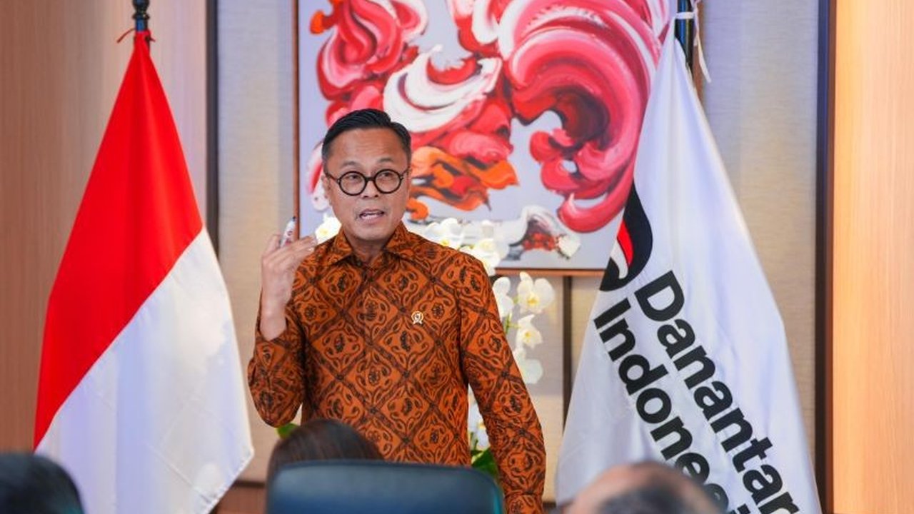 Kepala BP BUMN Dony Oskaria menyoroti keberhasilan Transformasi BUMN yang terlihat dari peningkatan kinerja signifikan, dengan Pelindo dan Pupuk Indonesia mencatat laba triliunan hingga Mei 2026.