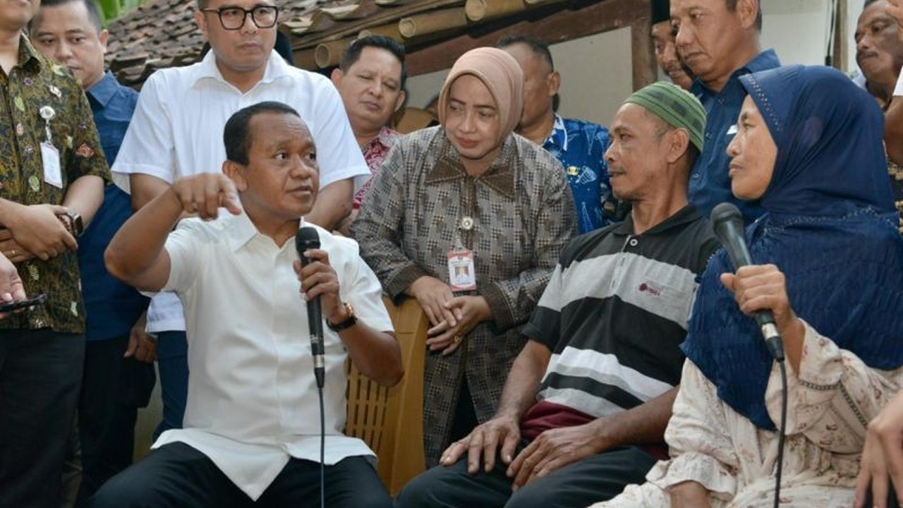 Menteri ESDM Bahlil Lahadalia menegaskan komitmen pemerintah dalam memperluas Akses Listrik Nasional, memastikan setiap keluarga di Indonesia dapat menikmati penerangan, pendidikan, dan informasi.