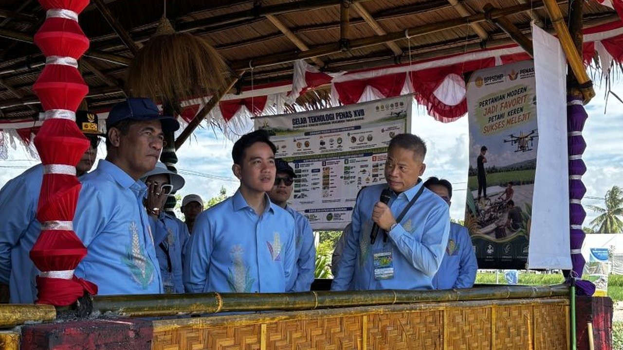 Wakil Presiden Gibran Rakabuming berdialog langsung dengan petani dan nelayan di PENAS XVII Gorontalo, memastikan pemerintah akan segera menindaklanjuti masukan mereka demi kemandirian pangan nasional.