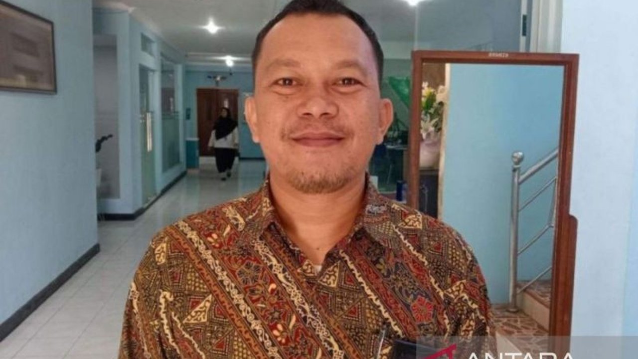 Gabungan Pengusaha Nasional Angkutan Sungai, Danau, dan Penyeberangan (Gapasdap) NTB meminta pemerintah pusat segera merealisasikan penyesuaian tarif penyeberangan untuk mengatasi tingginya biaya operasional yang membebani operator kapal.