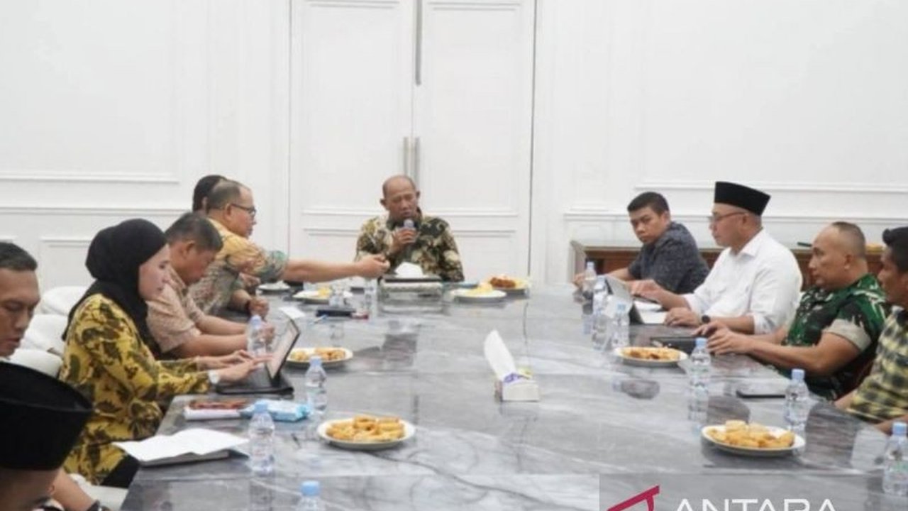 Pemerintah Kabupaten Langkat, Sumatera Utara, resmi memperpanjang masa transisi Pemulihan Pascabanjir Langkat hingga Desember 2026. Kebijakan ini bertujuan memastikan seluruh program rehabilitasi dan pemulihan berjalan optimal.