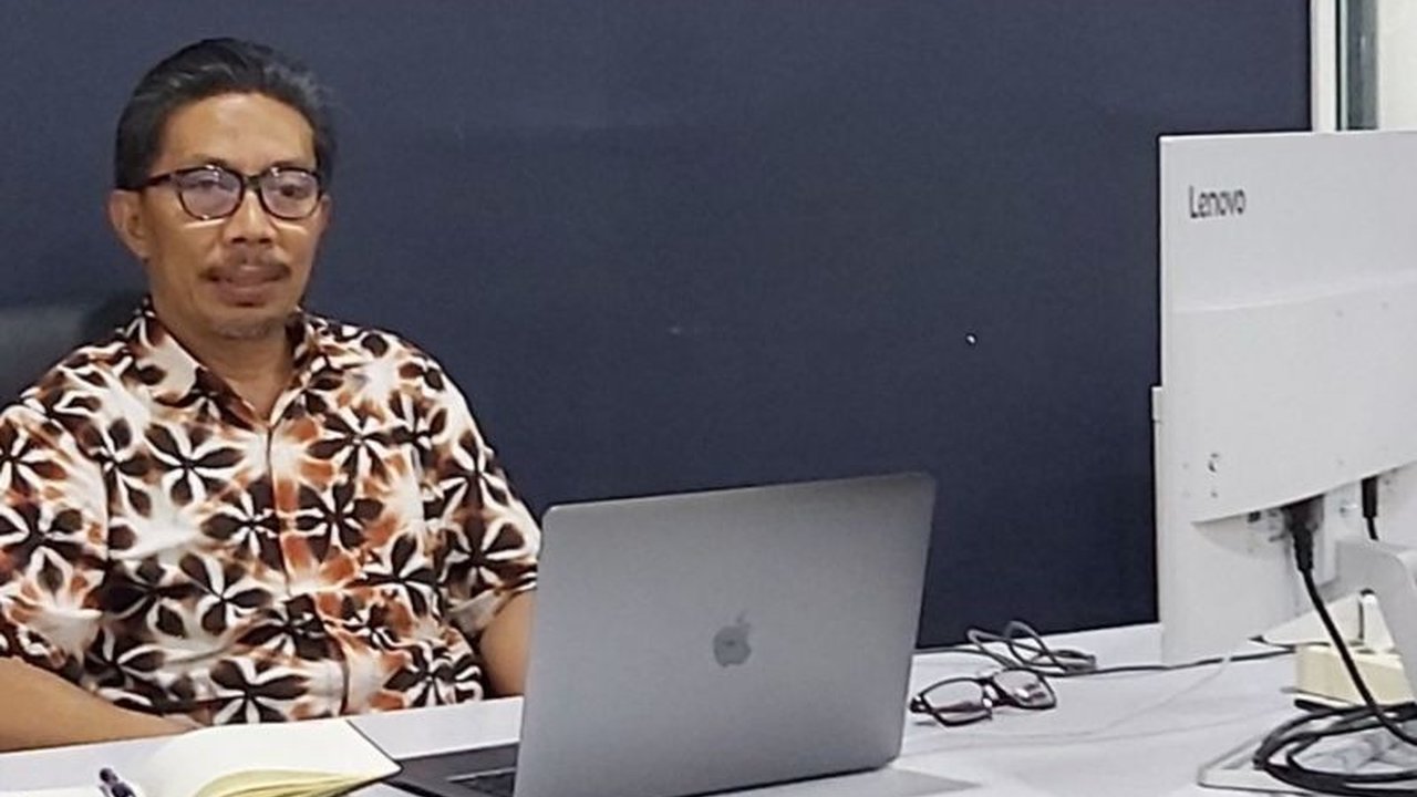 Dosen UMY Wahyudi menyoroti pentingnya kesiapan teknologi kendaraan dan konsistensi mutu biodiesel menjelang penerapan B50 pada 1 Juli 2026. Hal ini krusial untuk memastikan transisi energi berjalan lancar.