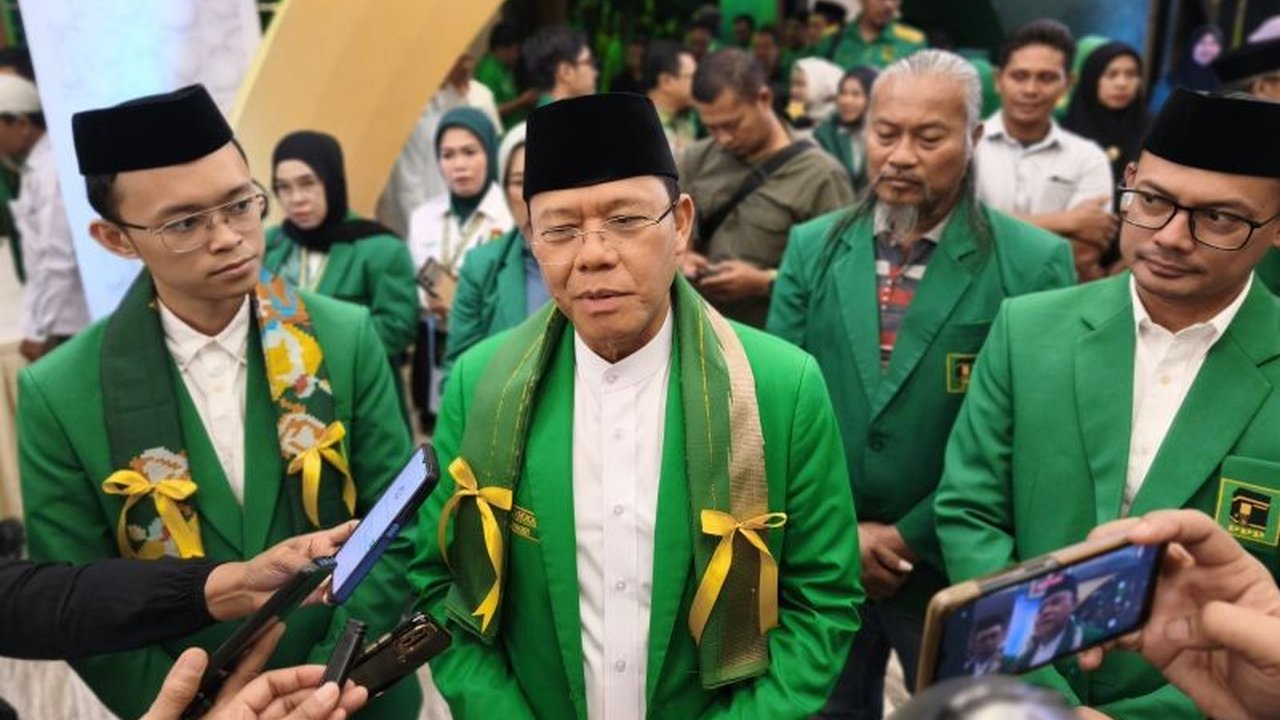Ketua Umum PPP, Muhamad Mardiono, menekankan pentingnya kader PPP Dukung Program Pemerintah yang pro-rakyat demi memperkuat ekonomi nasional dan meningkatkan kesejahteraan masyarakat.