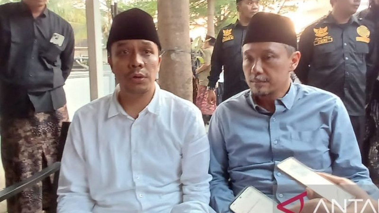 Kiai sepuh Nahdlatul Ulama (NU) menyuarakan Permintaan Kiai Sepuh NU agar Musyawarah Nasional Alim Ulama dan Konferensi Besar NU di Kediri dilaksanakan dengan penuh kebijaksanaan, kehati-hatian, dan tanggung jawab, serta menolak perubahan mekanisme Ahwa d