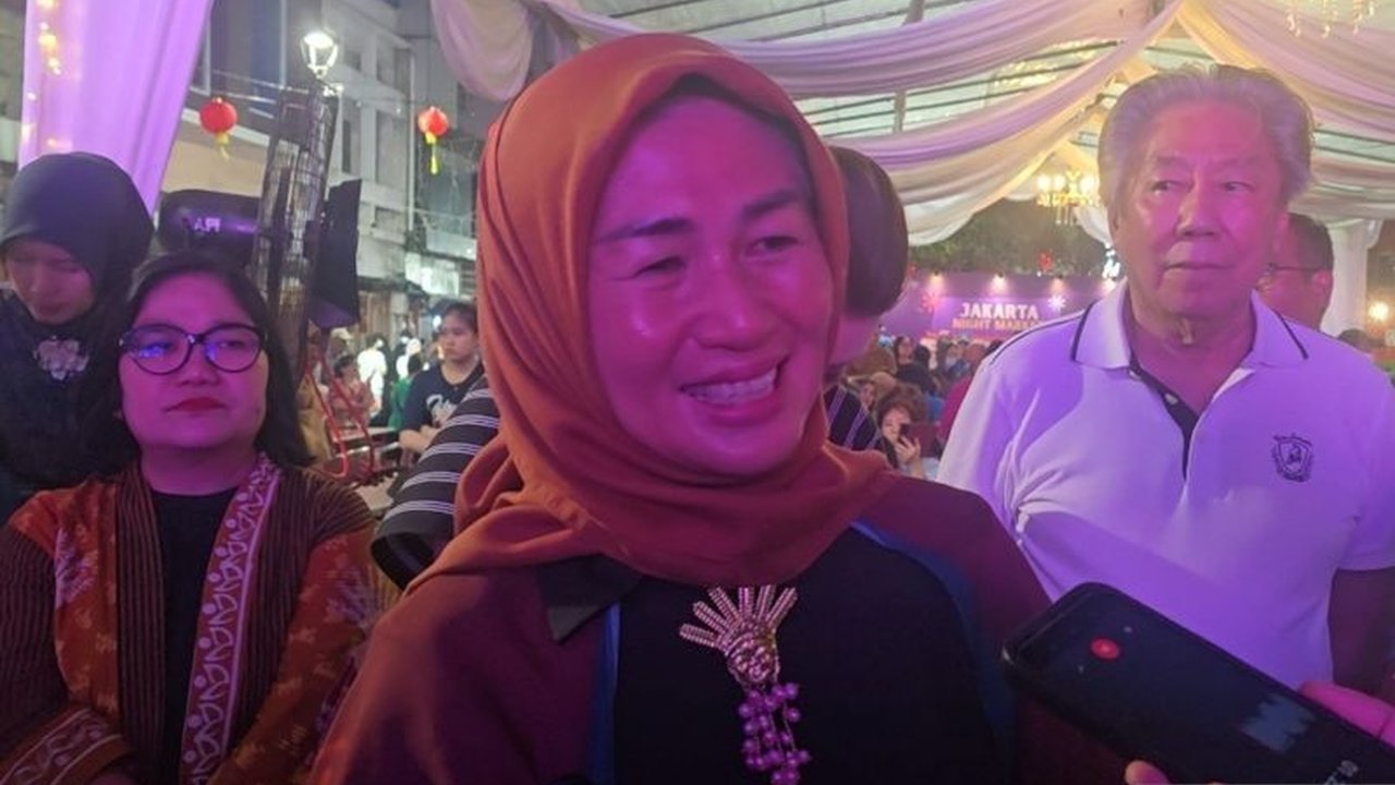 Kawasan bersejarah Pecinan Glodok terus berbenah diri, memperkuat identitasnya sebagai destinasi wisata unggulan Jakarta dengan festival kuliner dan integrasi Kota Tua, menarik perhatian wisatawan lokal maupun mancanegara.